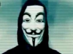 En el video aparece un enmascarado en el que dice 'estamos cansados de que se roben la información de las personas'. ESPECIAL  /