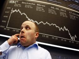 Los mercados en Europa padecieron fuertes bajas hasta el cierre de la jornada. REUTERS  /