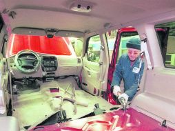 Los fabricantes y distribuidores esperan recuperar en 2015 la venta del millón de unidades por semestre. REUTERS  /