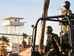 Los 18 custodios retenidos son investigados por permitir entrar a los delincuentes. ARCHIVO  /