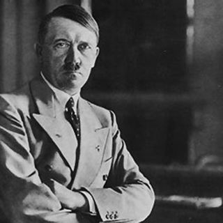 Reúnen a Hitler y Kafka en un encuentro hipotético