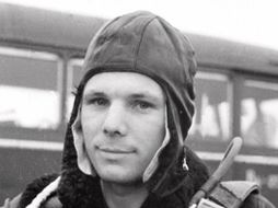Yuri Gagarin se convirtió en el primer humano en orbitar la Tierra el 12 de abril de 1961. AP  /