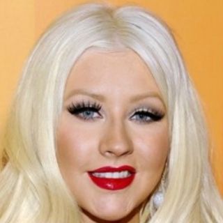 Christina Aguilera encabeza el concierto homenaje al ''rey del pop''