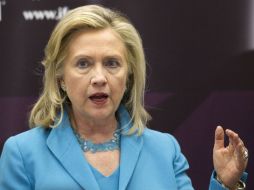 Clinton cree que la mejor forma de presionar a Asad es 'sancionar la industria de petróleo y gas'. AP  /