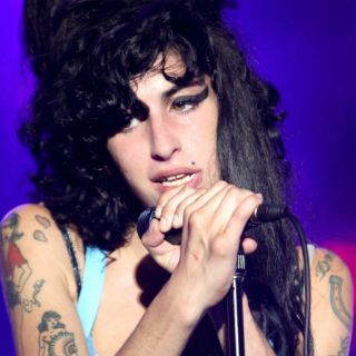 Ex de Amy Winehouse planea contar todo en un libro