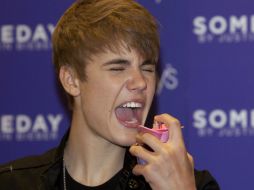 Hoy las fanáticas de Bieber agotaron la venta de boletos en menos de dos horas. AP  /