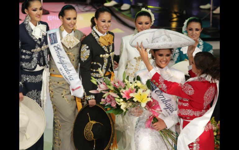 Andrea Navarro Mercado recibió el nombramiento de su antecesora. E. PACHECO  /