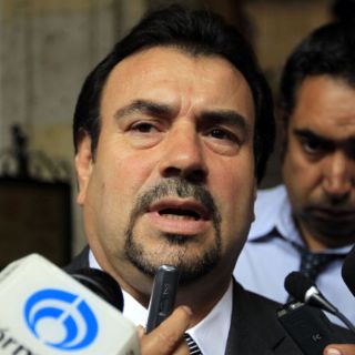 Policía municipal puede y debe arrestar a Carlos Romero: procurador