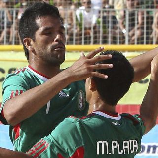 Vence Tricolor playero a Francia