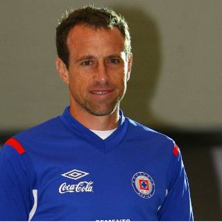 Ofrece Cruz Azul próximo juego a 'Nacho' Flores