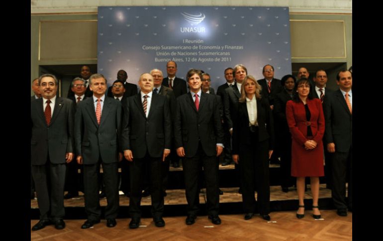Ministros financieros de la Unasur se reunen. EFE  /