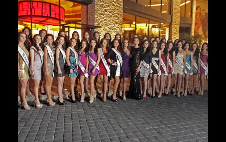 Karín Ontiveros va por el título de Miss Universo, que actualmente posee Ximena Navarrete. A. HINOJOSA  /