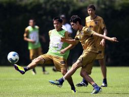 Los jugadores de Pumas durante el entrenamiento previo al encuentro contra el Santos Laguna. MEXSPORT  /