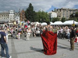 La programación del Fringe sigue en marcha hasta finales de agosto con 760 espectáculos teatrales. ESPECIAL  /