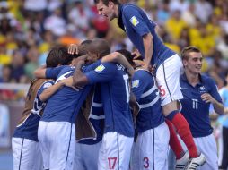 Los jugadores de Francia celebran un gol contra Nigeria en el pase a semifinales de Colombia 2011. EFE  /