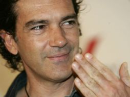 Antonio Banderas admite que trabajar con el cineasta es complicado, no obstante confía plenamente en la visión artística. EFE  /