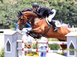 Alberto Michán, jinete del Club Hípico La Silla, tuvo un domingo espectacular. M. FREYRÍA  /