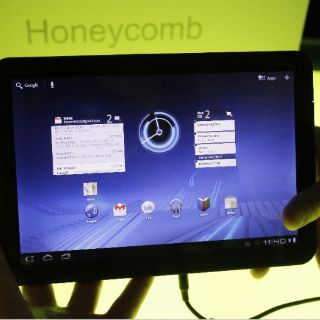 Google compra división de móviles de Motorola