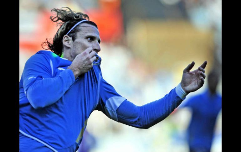 Diego Forlán en la final contra Paraguay en Copa América. MEXSPORT  /