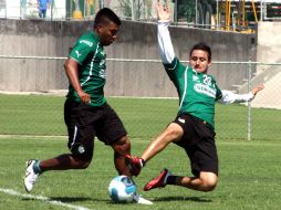 Jugadores de Santos, durante sesión de entrenamiento para el Torneo Apertura, al que dará prioridad. ESPECIAL  /