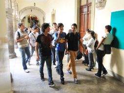 Alumnos de la Preparatoria de Jalisco retomaron clases para iniciar el ciclo escolar 2011 B. A. CAMACHO  /