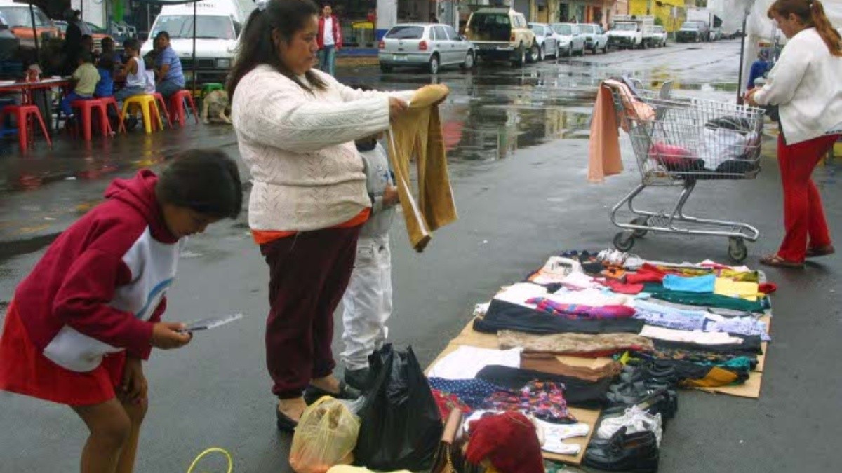 Crece la venta de pacas en tianguis de la metrópoli | El Informador