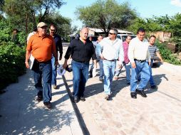 El presidente de Tlajomulco de Zúñiga, Enrique Alfaro, en la inauguración de la calle Francisco I. Madero. E. BARRERA  /