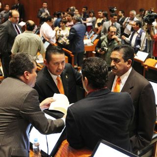 Diputados piden 343 millones más