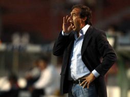 Tras lograr dos victorias consecutivas, Querétaro decidió sorpresivamente despedir al técnico uruguayo Gustavo Matosas. MEXSPORT  /