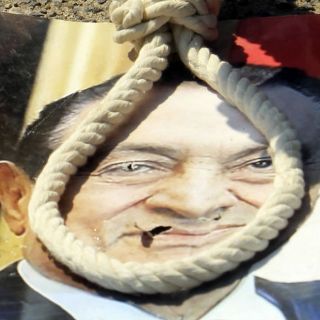 Nuevamente aplazan juicio contra Mubarak