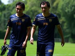 Juan Carlos Cacho (D) de Pumas, durante sesión de entrenamiento. MEXSPORT  /