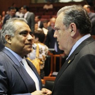 Raúl Vargas defiende presupuesto 2012 del Congreso