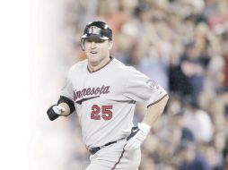 Jim Thome, a los 40 años, es el jugador más viejo en haber entrado al club de los 600 home runs. AP  /