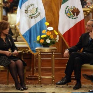 Coordinación México-Guatemala, vital en lucha contra crimen: Colom