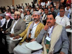 Alrededor de 800 representantes eligieron a los 143 miembros del ''Consejo Nacional Interino''. EFE  /