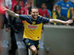 Vuoso en pleno 'vuelo' durante un partido de la quinta jornada del Apertura. MEXSPORT  /