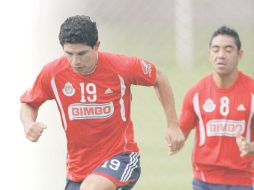 Jonny Magallón se entrenó con regularidad, pero con los suplentes de Chivas. MEXSPORT  /