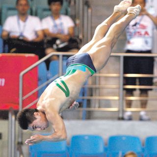 Julián Sánchez aporta otra plata para México