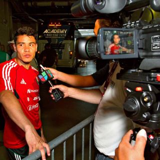 Zaragoza no deja de negociar por Barrera