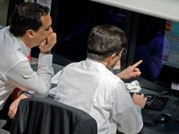 La Bolsa Mexicana de Valores cerró con la tendencia a la baja de muchos mercados internacionales al cierre de hoy. ARCHIVO  /