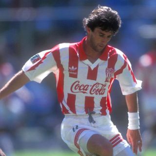 Ivo Basay es principal candidato a dirigir el Colo Colo