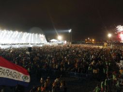 La ceremonia concluyó con un espectáculo de fuegos artificiales. EFE  /