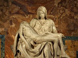 Una Piedad en la que la Virgen María sostiene el cuerpo inerte de su hijo es la pintura polémica. ESPECIAL  /