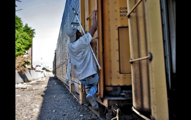 La ilusión de encontrar un trabajo en Estados Unidos hace que los viajantes no abandonen su “sueño americano”. S. NÚÑEZ  /