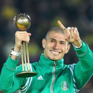 ''Chatón'' Enríquez, emocionado hasta las lágrimas