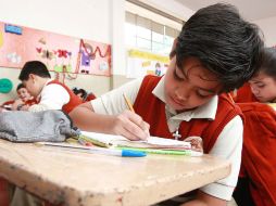 Las diferencias entre la educación pública y privada son pocas, afirma el filósofo David Calderón. A. CAMACHO  /