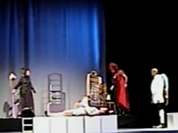 En la obra se evaluará dirección escénica, actuación, escenografía, vestuario, producción y musicalización.  ESPECIAL  /