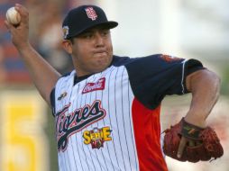 Cordova en acción durante el primer juego final de la Liga Mexicana de Beisbol 2011. MEXSPORT  /