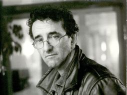 El escritor, quien murió en 2003, esperando un transplante de riñón, un autor reconocido en el mundo de habla hispana. ESPECIAL  /