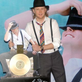 Alexander Acha visitará Chile y Argentina para presentar ''La vida es...''